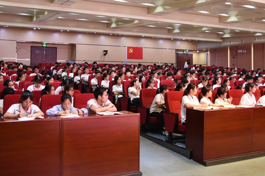 说明: D:\2019年新闻\必赢官网第44期入党积极分子与第9期发展对象培训班圆满结束\DSC_4790.JPG